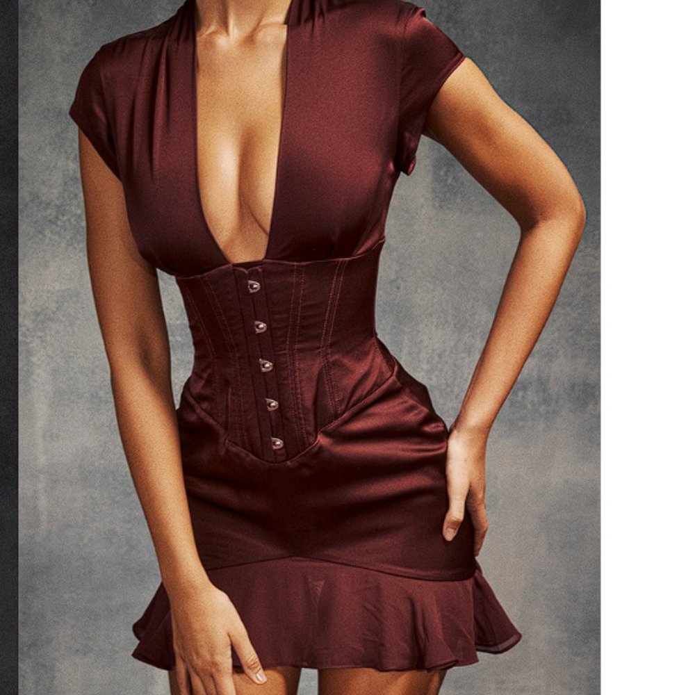 House of CB ‘Tianna’ Wine Ruffle Corset Mini Dress NWOT - Picture 6 of 11